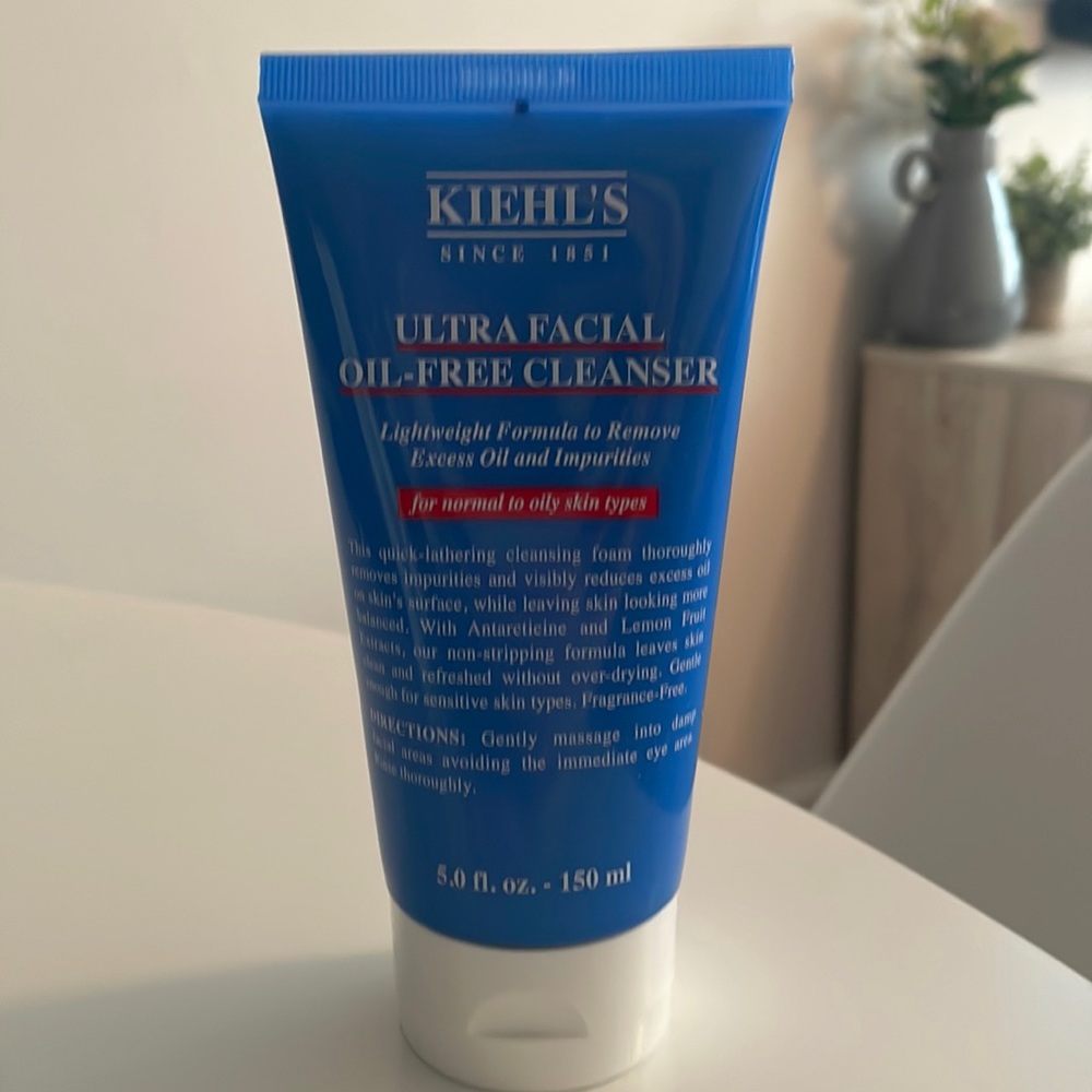 Kiehl’s Ultra Facial Oil Free Cleanser
